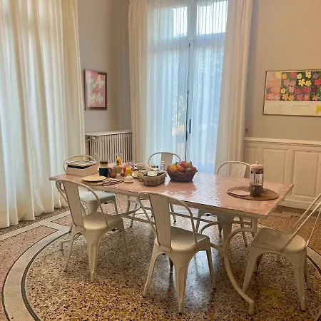 Maison Douce 4* Арль