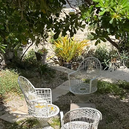 Maison Douce 4* Арль